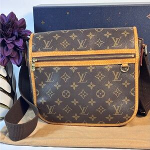 Gorgeous Louis Vuitton Monogram Bosphore Pm